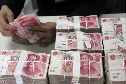 如何对欠款人提起诉讼，多久能开庭审理？